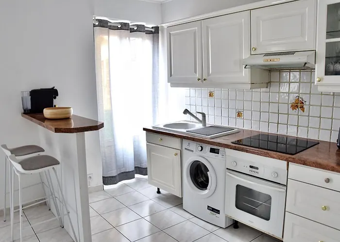 Bel Appartement Au Coeur De Nice